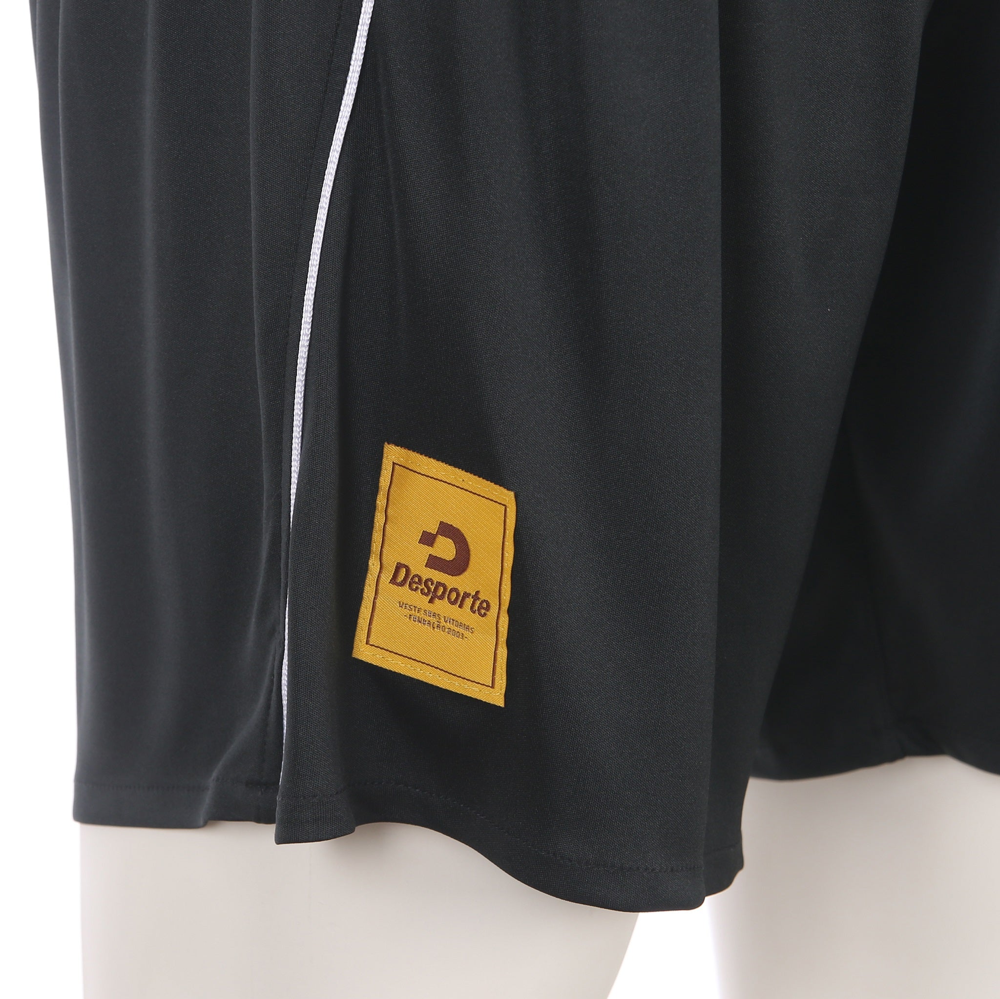 Desporte black futsal practice shorts DSP-BPSP-34 logo tag