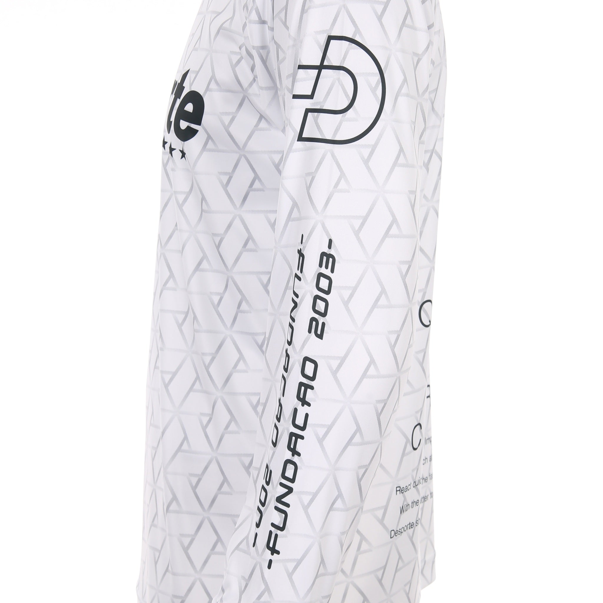 Desporte white long sleeve futsal practice shirt DSP-BPS-39L sleeve logo